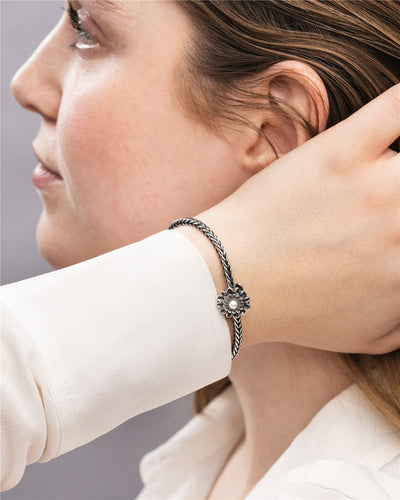 Chrysanthemum of November Bracelet